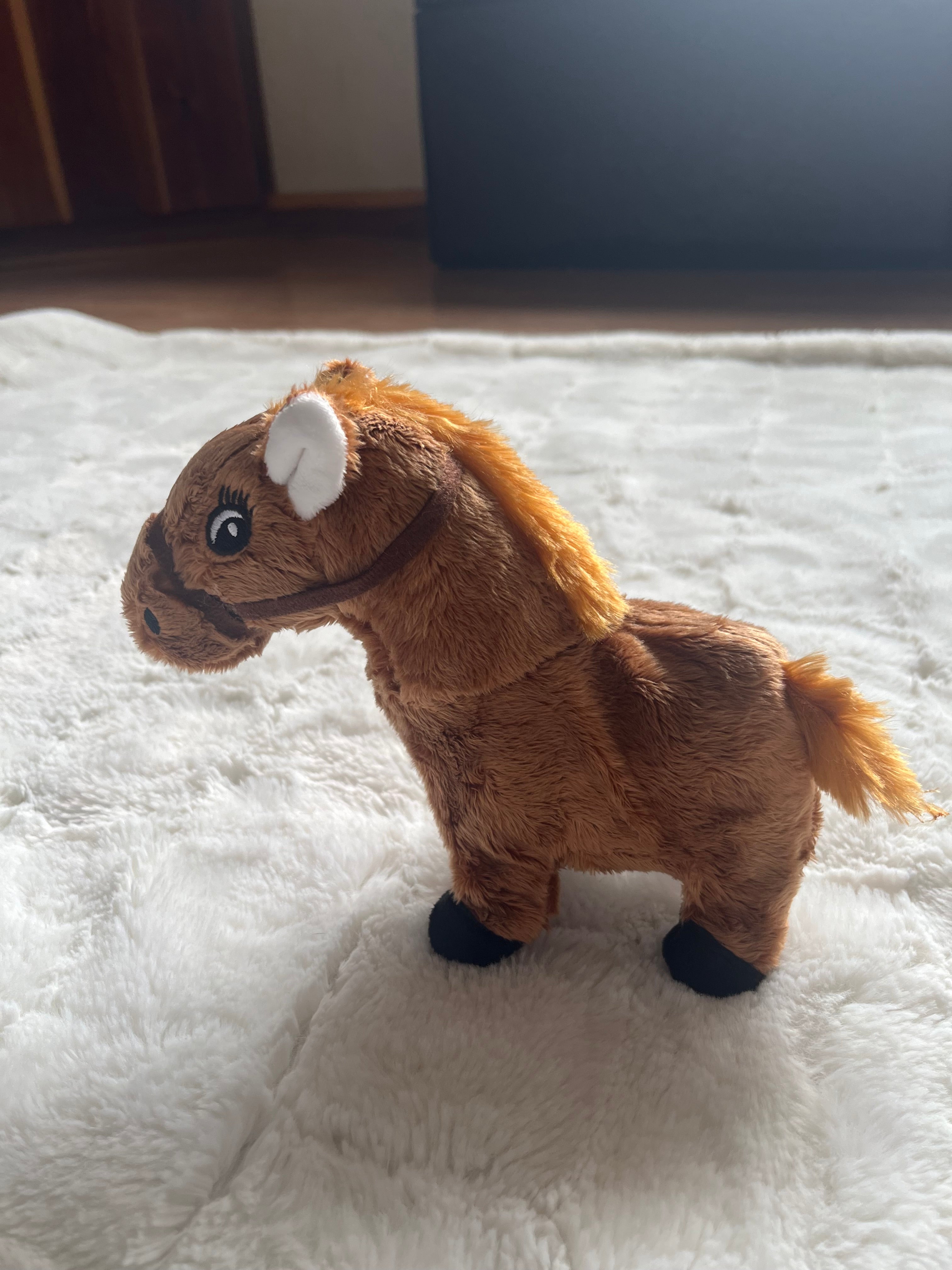 Toy horses