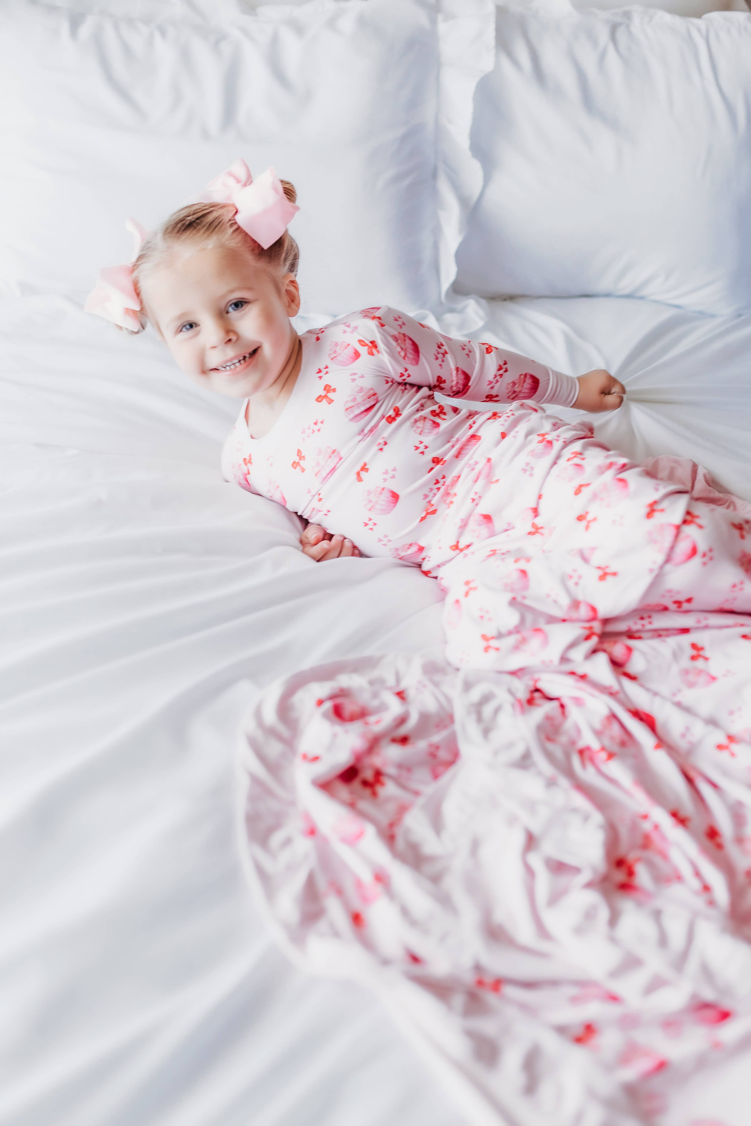 Cupcakes and Bows Two-Piece Bamboo Set