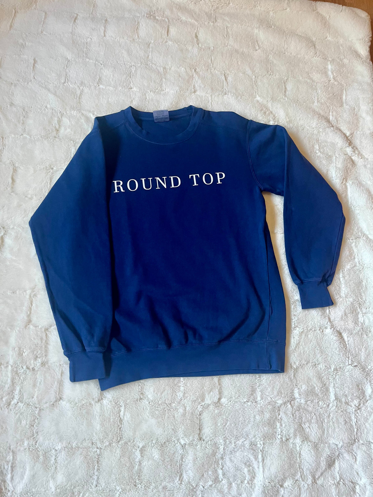 Round Top Navy Sweatshirt
